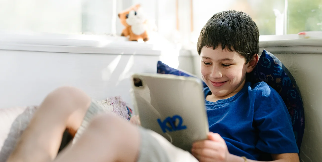Student with his tablet